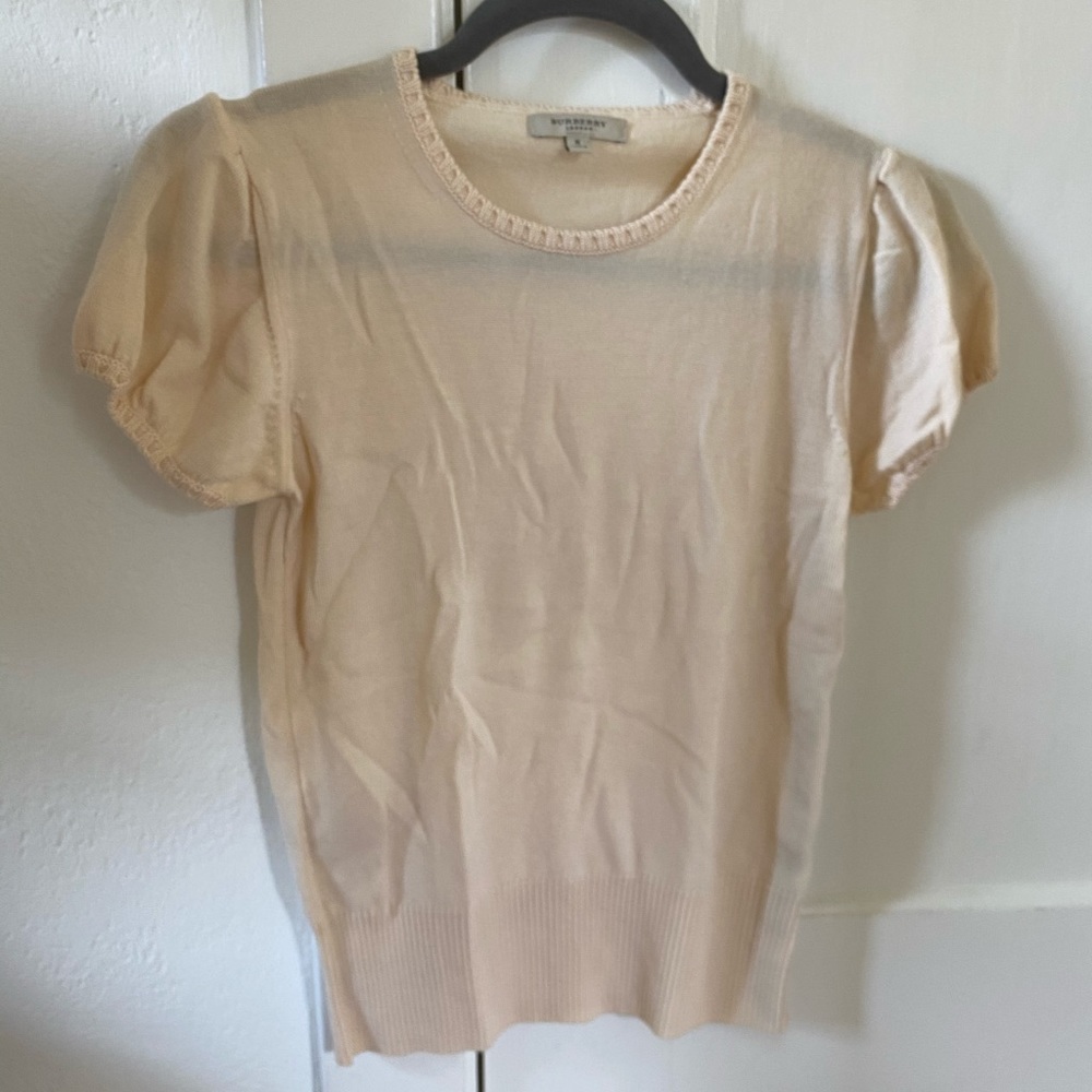 Burberry Wool Fitted Top!